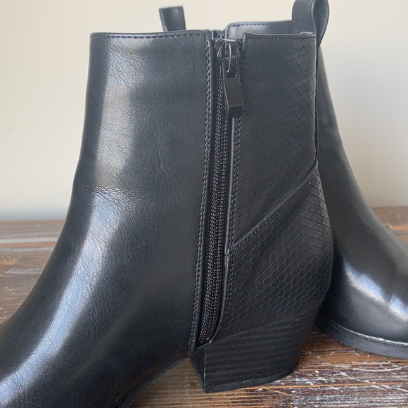 CL by Laundry Pointed Toe Ankle Boots - Picture 7 of 9